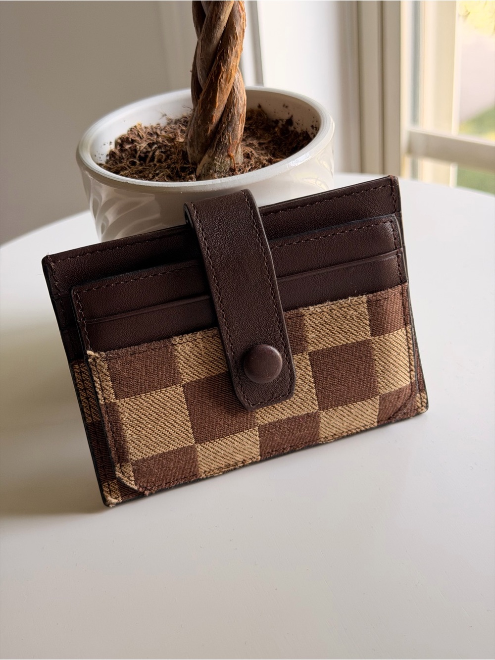Checkerboard Compact Card Holder Wallet in Brown